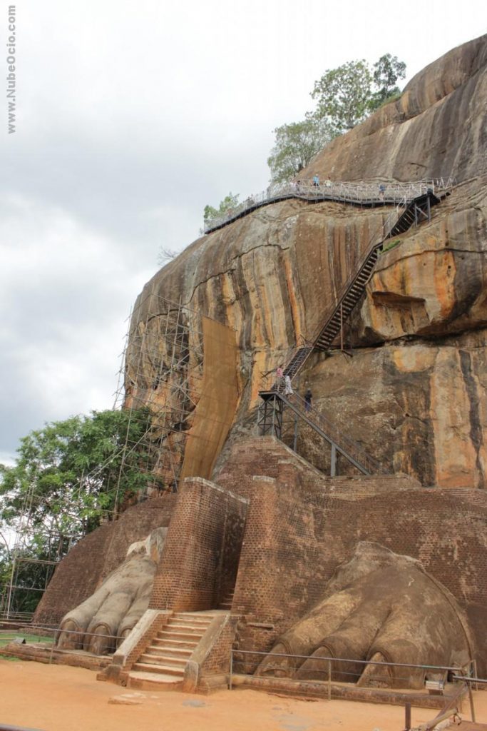 Patas del León de Sigiriya