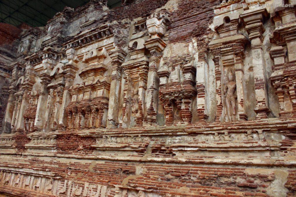 Casa de la imagen de Tivanka Polonnaruwa Sri Lanka